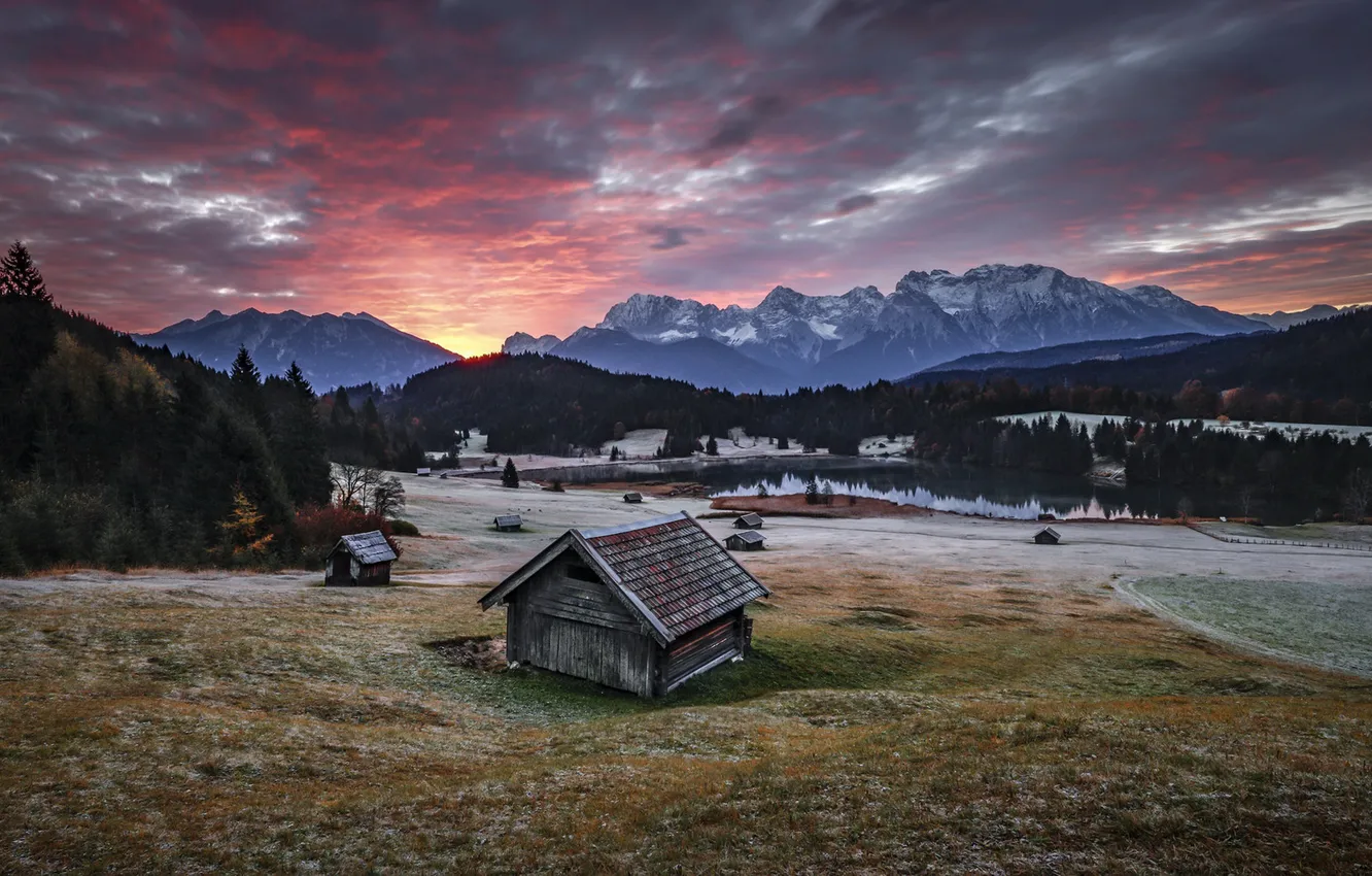 Photo wallpaper mountains, home, morning, valley