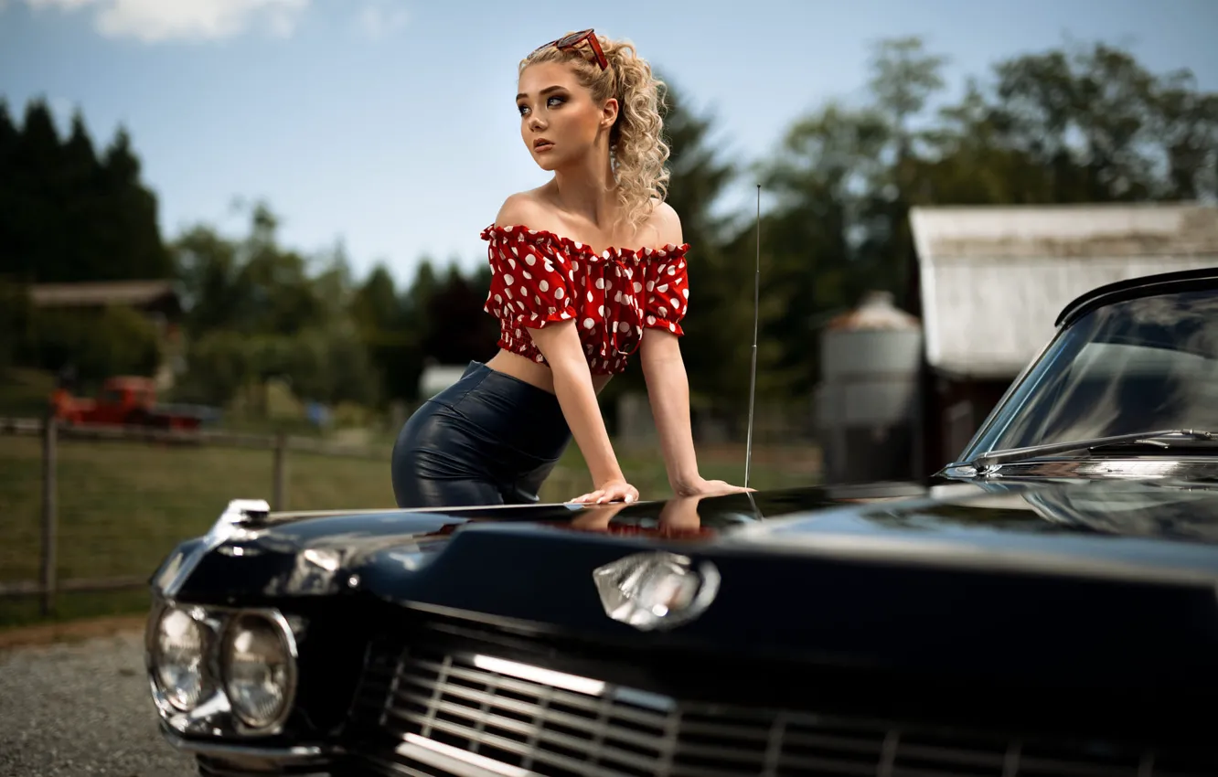 Photo wallpaper machine, look, girl, nature, face, pose, black, blonde