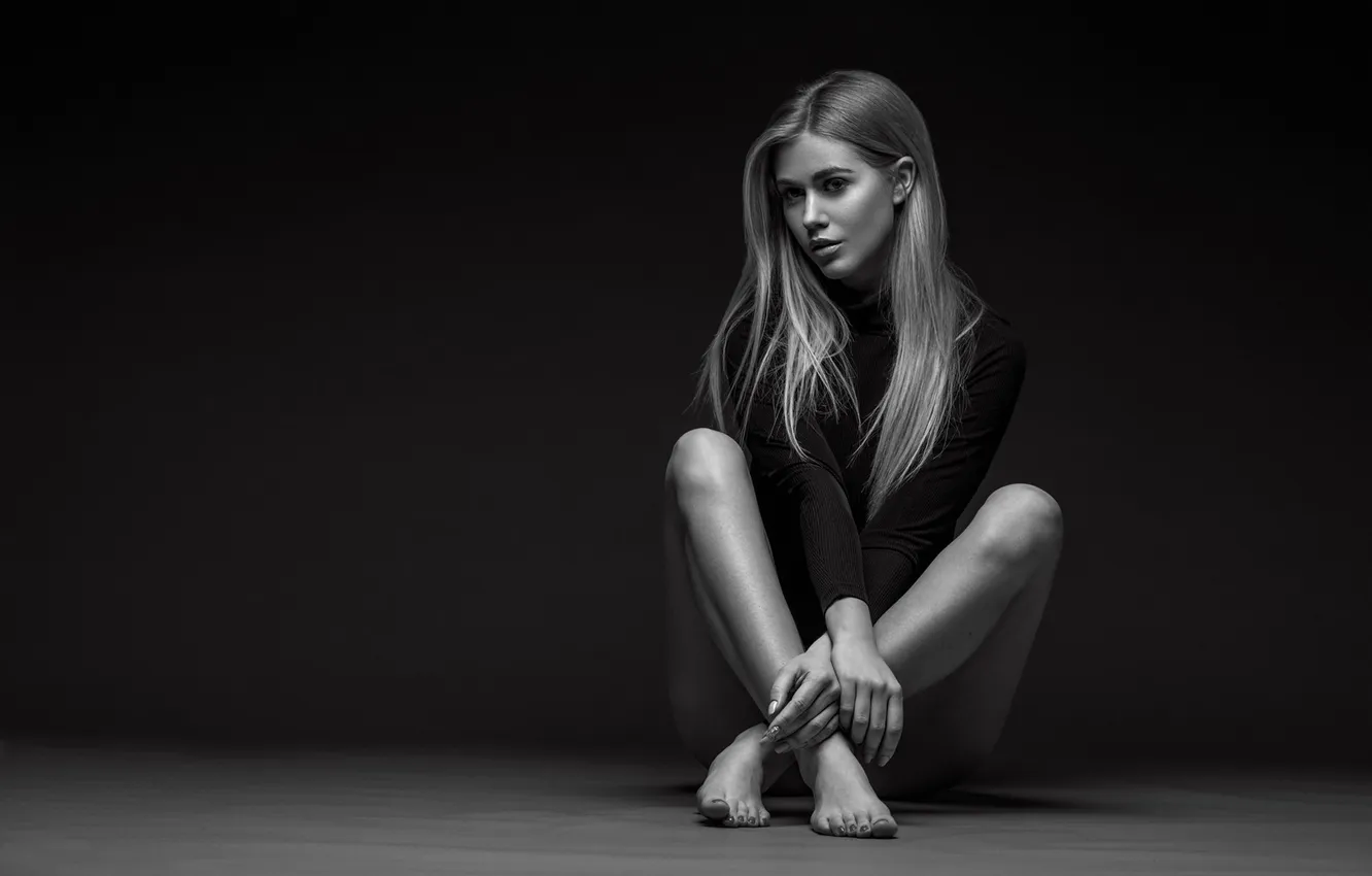 Photo wallpaper legs, Black White, moody, Mindaugas Navickas