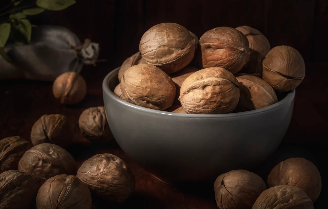 Photo wallpaper bowl, the dark background, nuts, still life, black background, bowl, walnuts