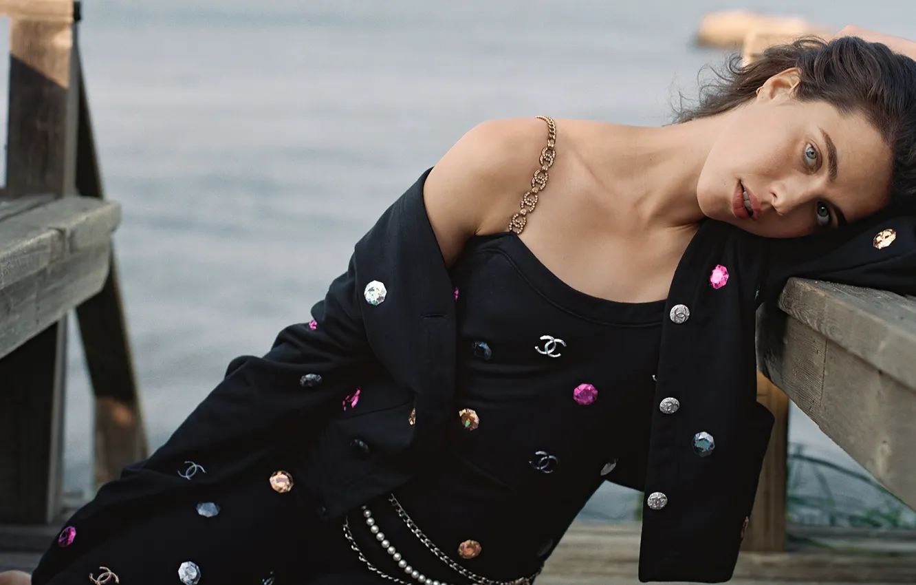 Photo wallpaper look, girl, pose, dress, Margaret Qualley