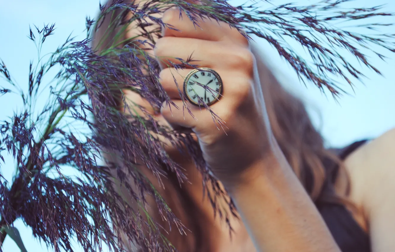 Photo wallpaper grass, girl, watch, hand, ring