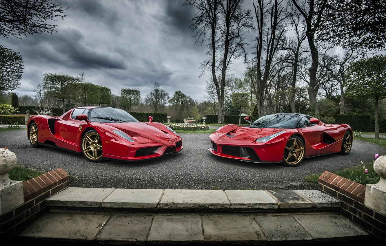 Photo wallpaper Ferrari, Evolution, Enzo, And, Laferrari, Roso Corsa