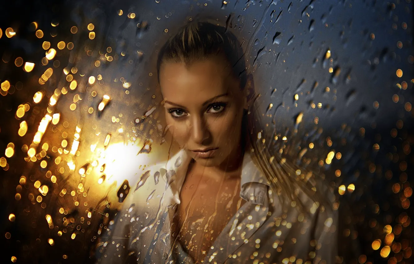 Photo wallpaper dark, light, girl, eyes, water, beautiful, color, drops