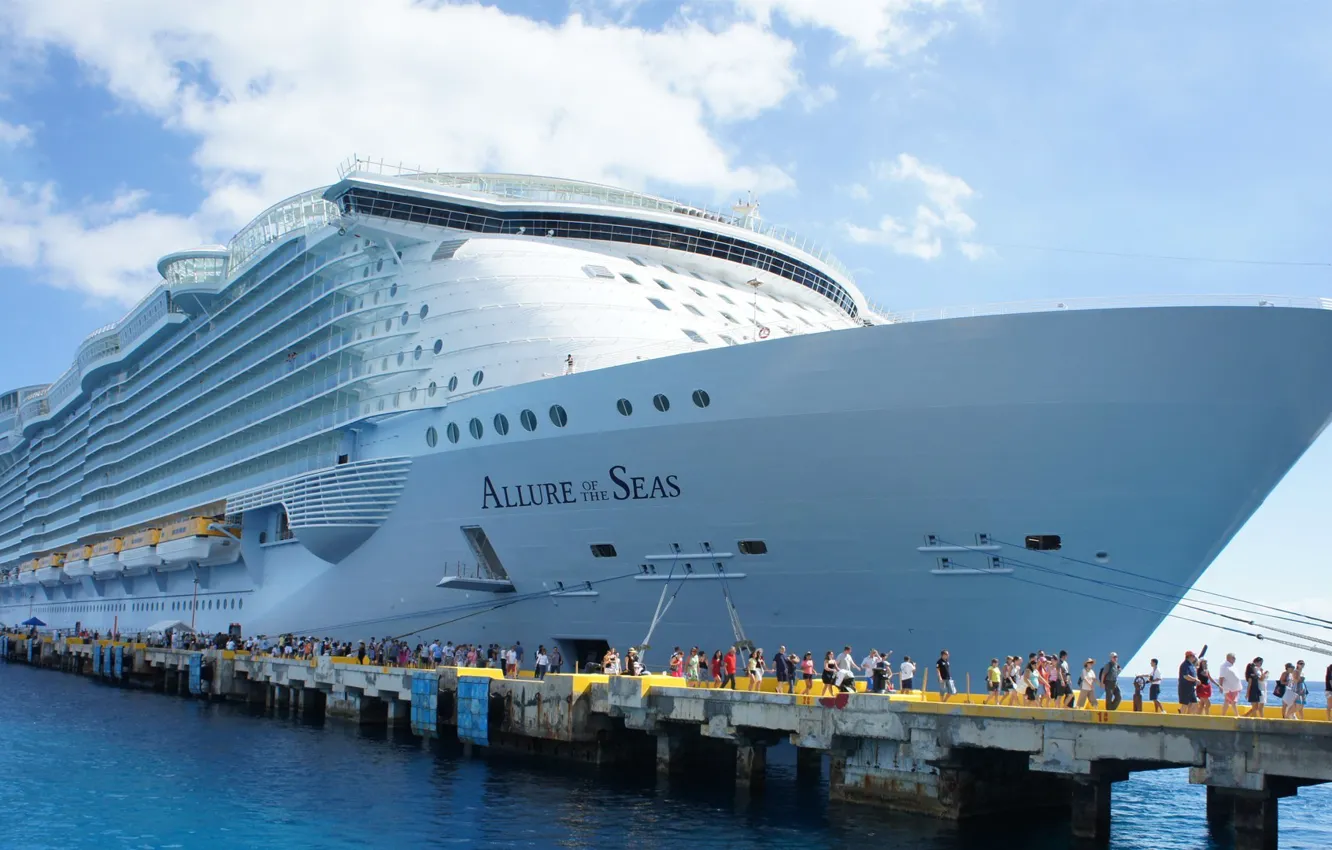 Photo wallpaper The ship, Allure of the Seas, The biggest cruise liner, The Allure Of The Seas
