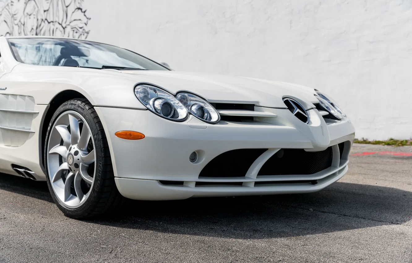 Photo wallpaper Roadster, Bumper, The hood, Lights, Logo, 2009, The front, Mercedes-Benz SLR McLaren