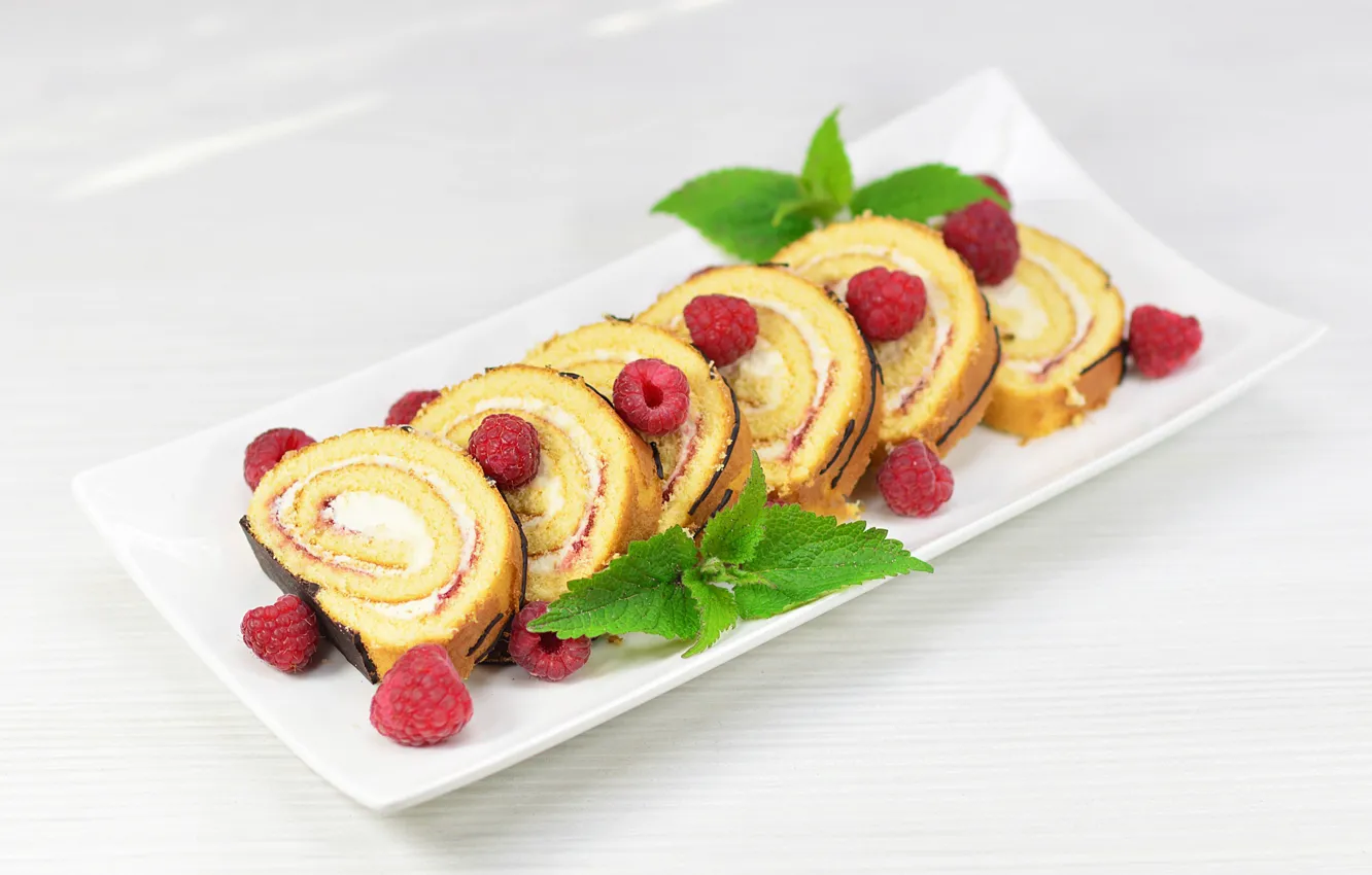 Photo wallpaper raspberry, mint, cream, dessert, roll