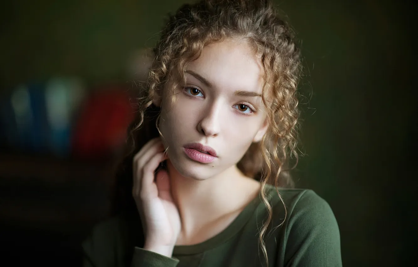 Photo wallpaper curls, mole, the beauty, Aleksanina Elizabeth