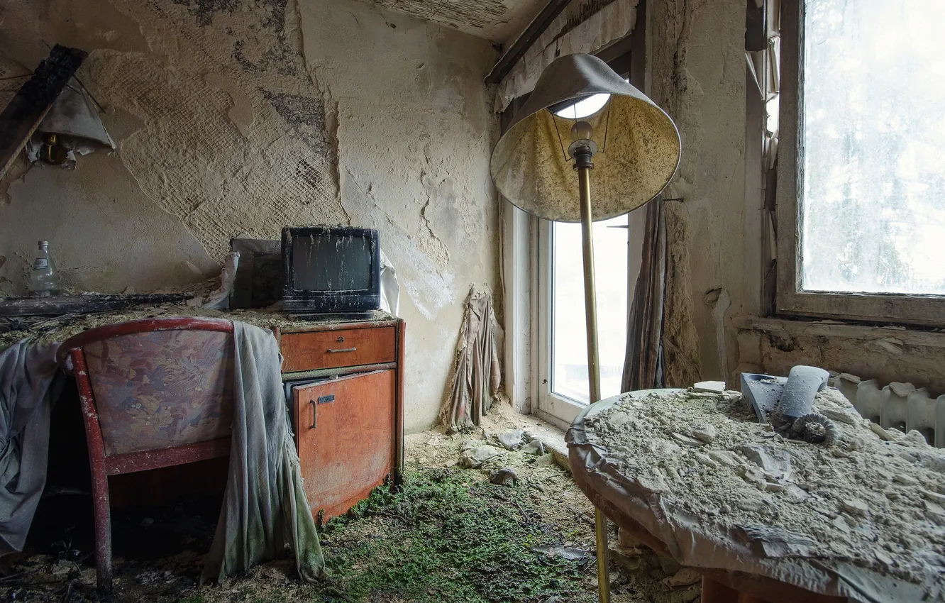 Photo wallpaper room, TV, abandoned hotel