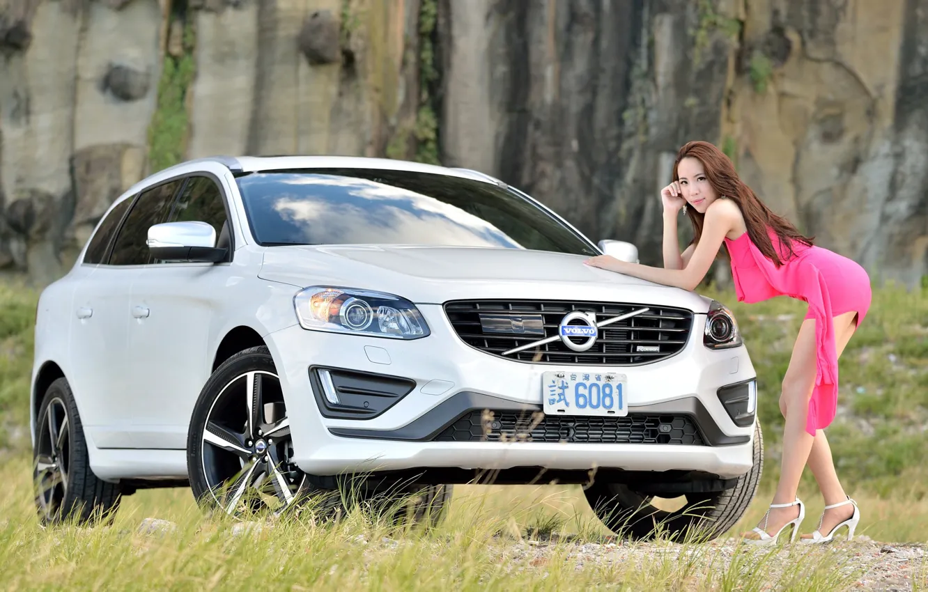 Photo wallpaper auto, look, Girls, Asian, beautiful girl, Volvo XC60, posing on the car