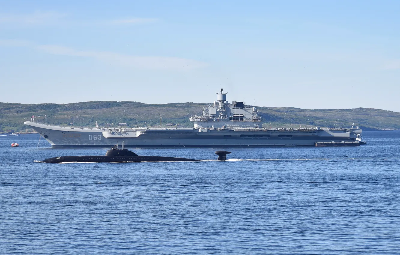 Photo wallpaper parade, the Northern fleet, Severomorsk, Navy day 2017