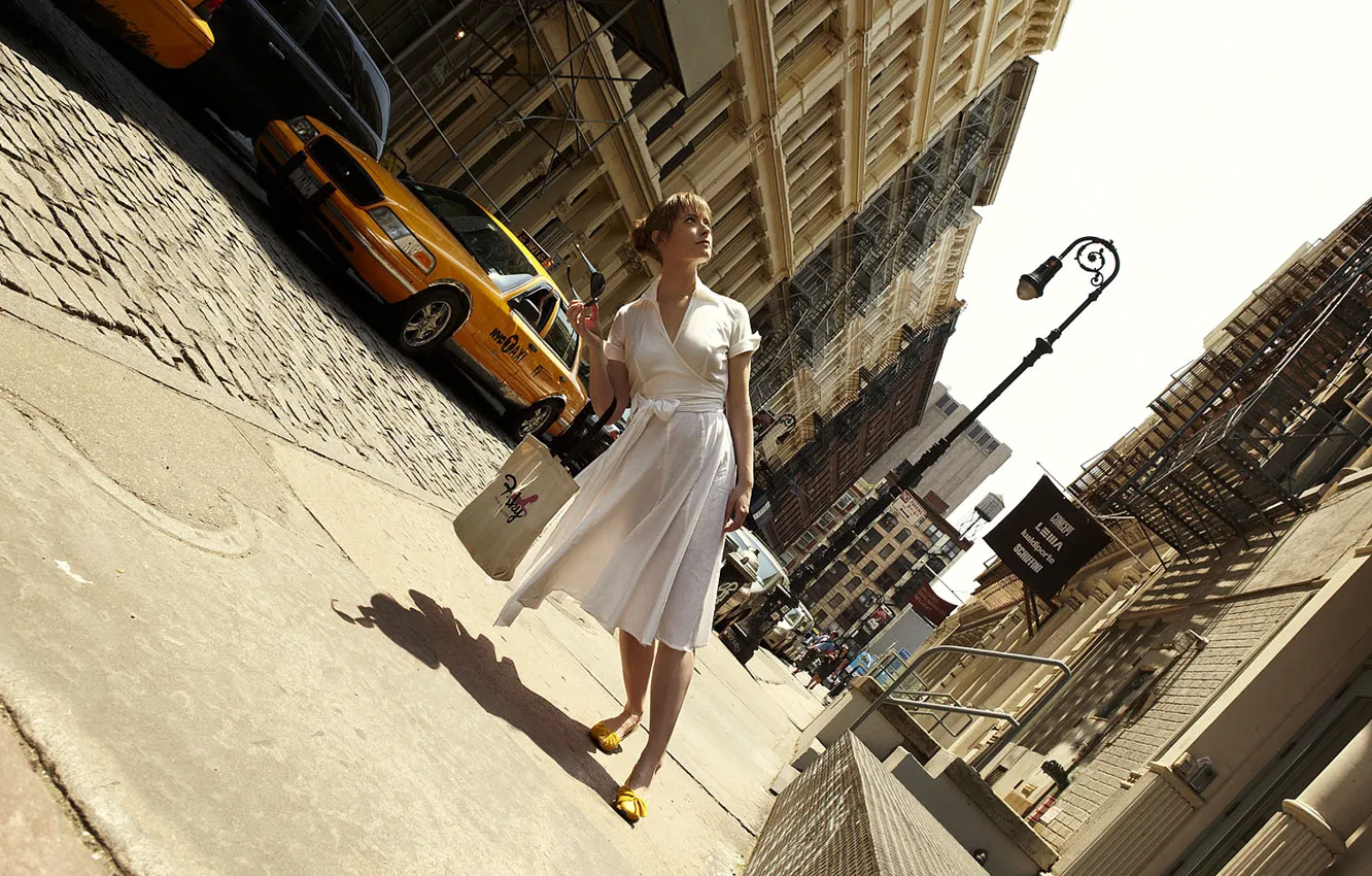 Photo wallpaper girl, street, tilt, dress, taxi, New York, romain laurent