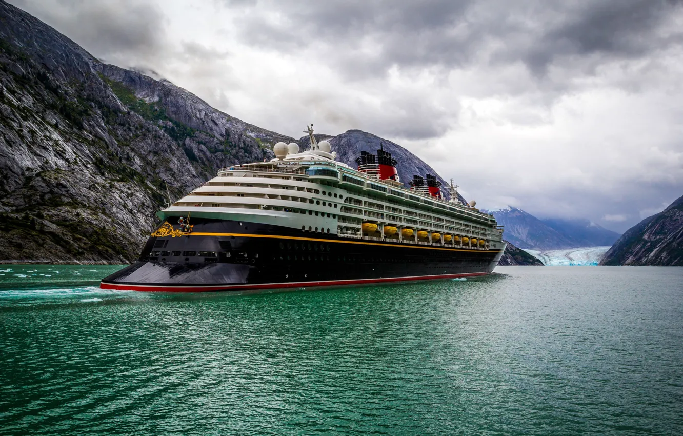 Photo wallpaper the sky, mountains, Alaska, space, Alaska, ships, cruise liner, cruise liner