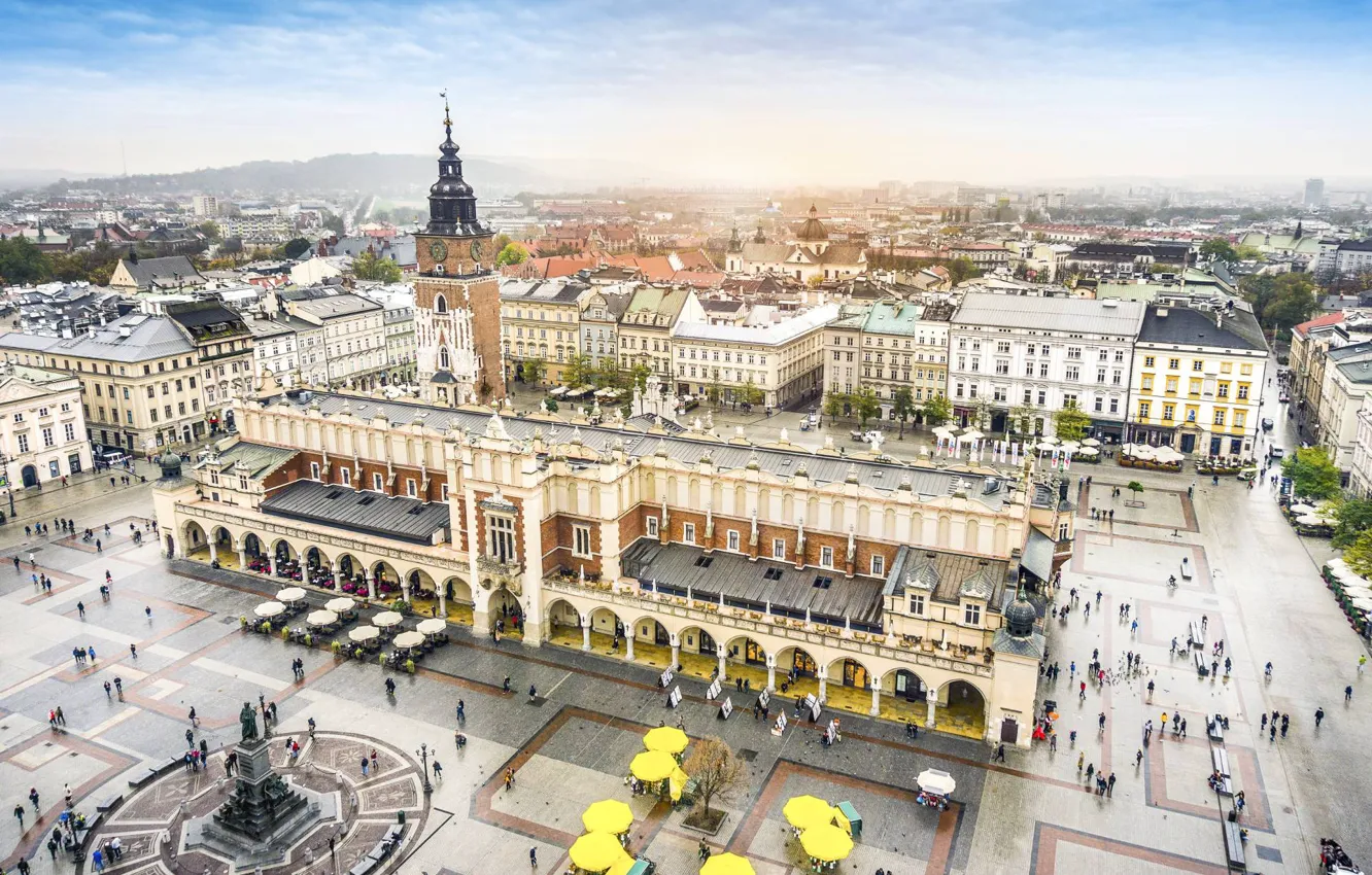 Photo wallpaper Poland, Krakow, Market square, St. Mary's Church