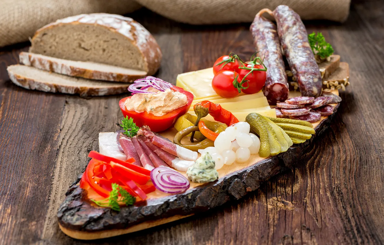 Photo wallpaper cheese, bread, pepper, vegetables, tomatoes, sausage, bacon, appetizer