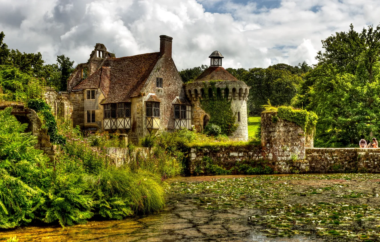 Photo wallpaper greens, clouds, trees, bridge, nature, pond, castle, England, the bushes, Scotney Castle