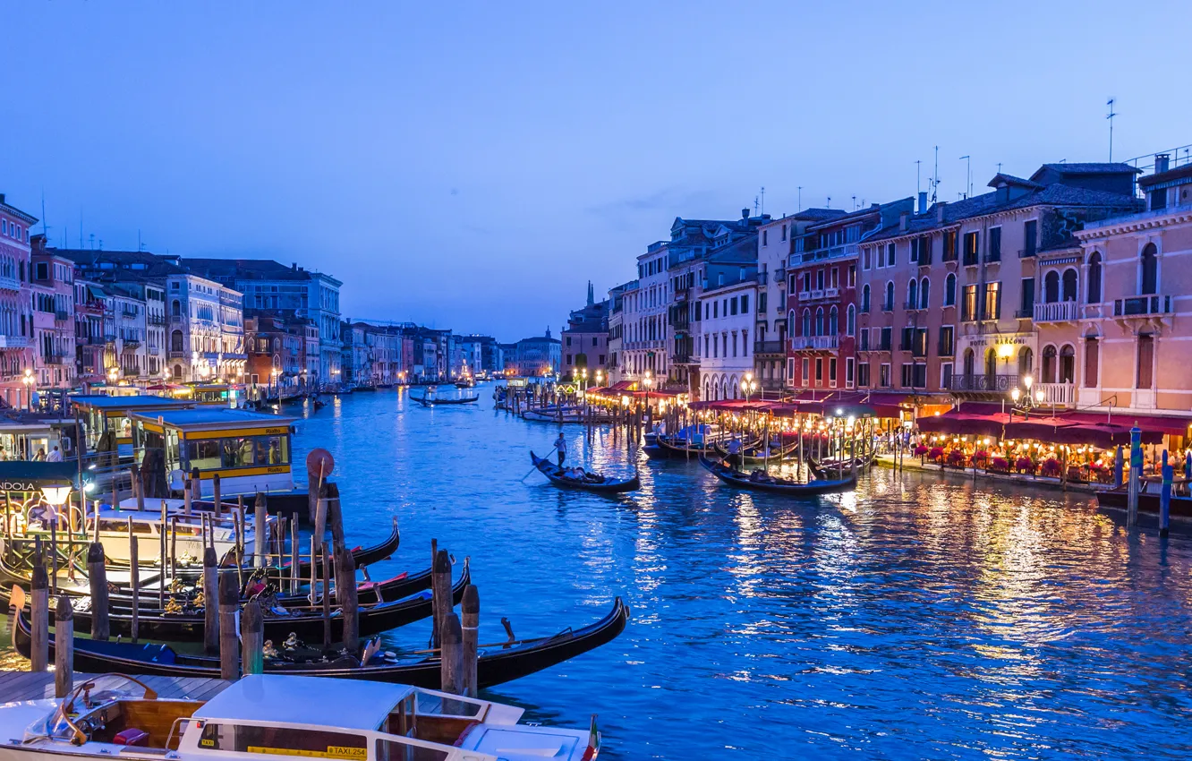Photo wallpaper the sky, lights, boat, home, the evening, Italy, Venice, channel