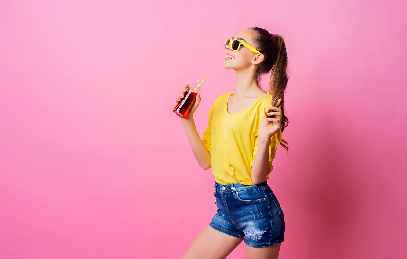 Photo wallpaper girl, fresh, Happy, female, enjoying, drinking, eyewear, Emotionally