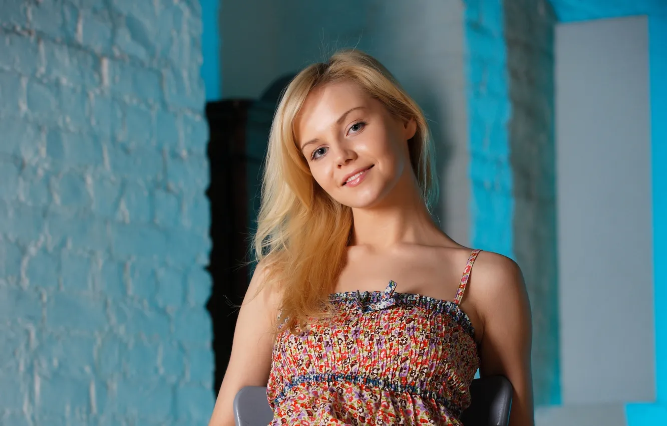 Photo wallpaper look, girl, smile, wall, dress, blonde, gray-eyed
