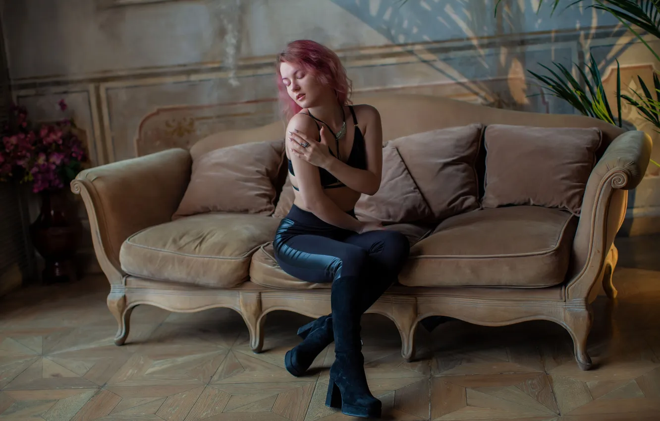 Photo wallpaper girl, pink hair, model, brunette, blonde, plants, sitting, couch