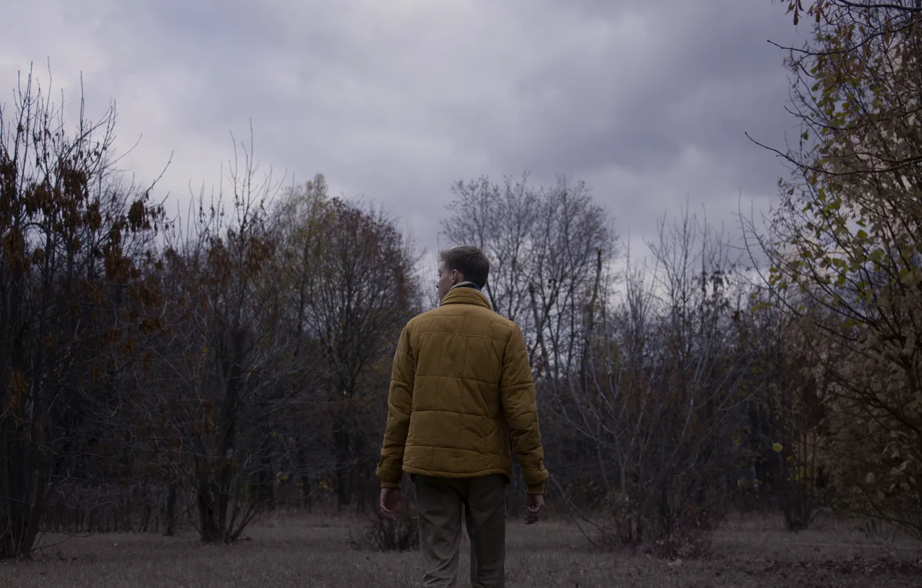 Photo wallpaper autumn, mood, green, male, man