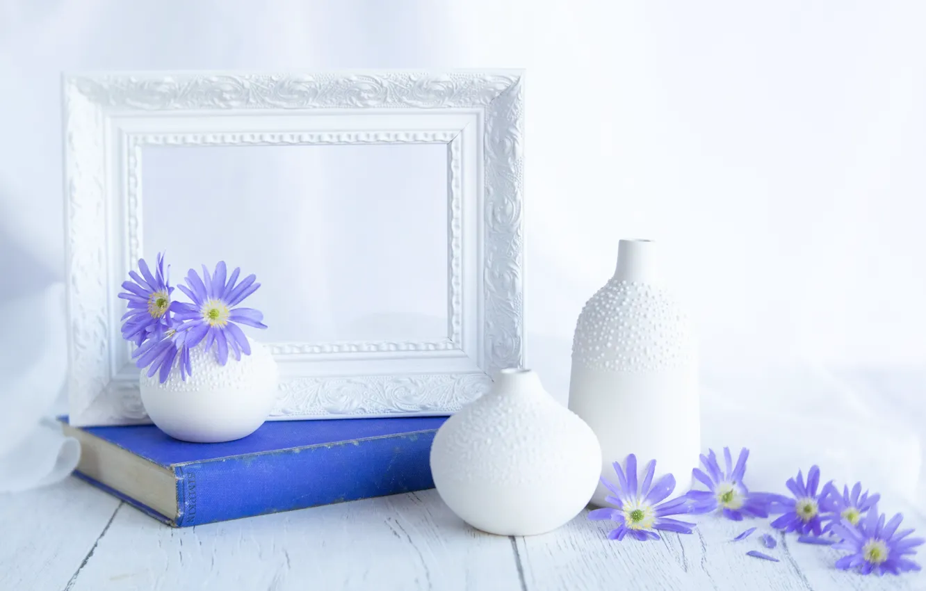 Photo wallpaper flowers, composition, ceramics