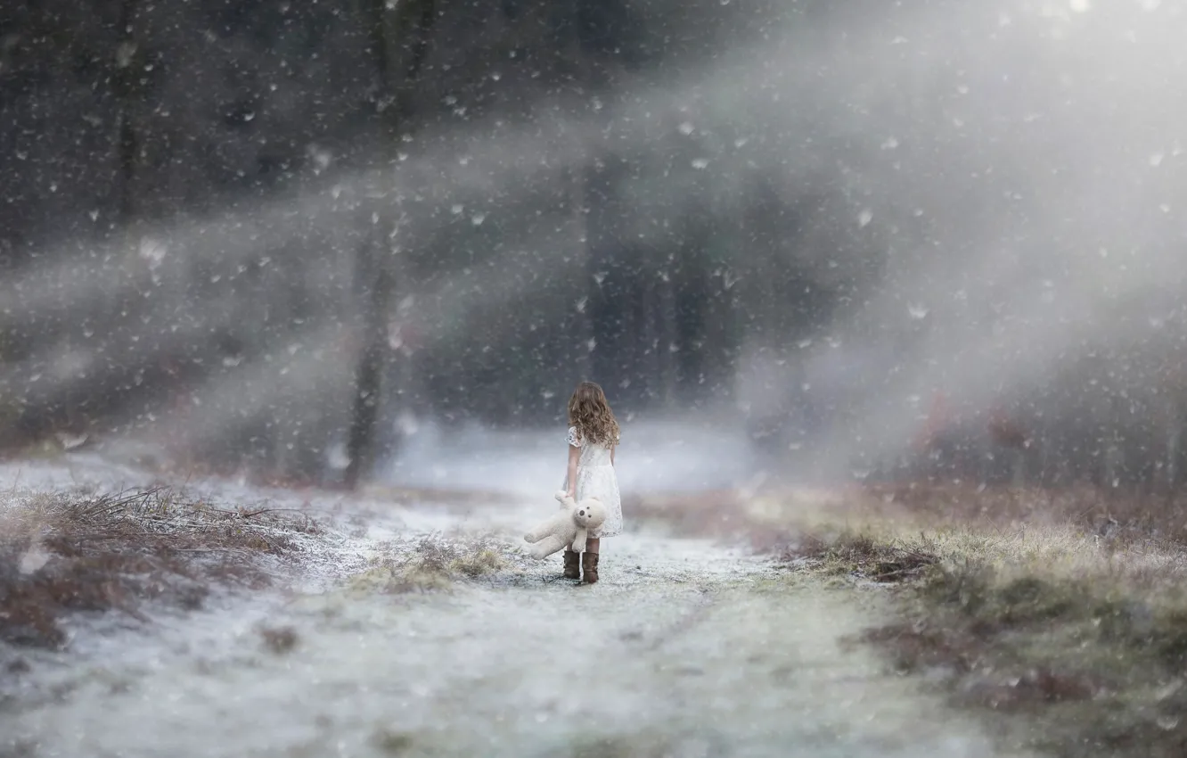 Photo wallpaper road, snow, toy, girl