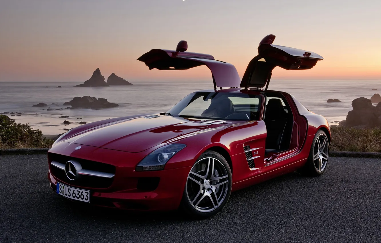 Photo wallpaper auto, red, retro