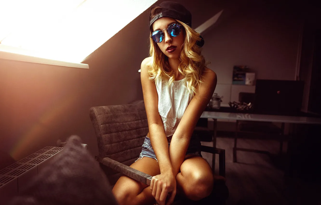 Photo wallpaper glasses, Marcel Hotze, legs, baseball cap, shorts