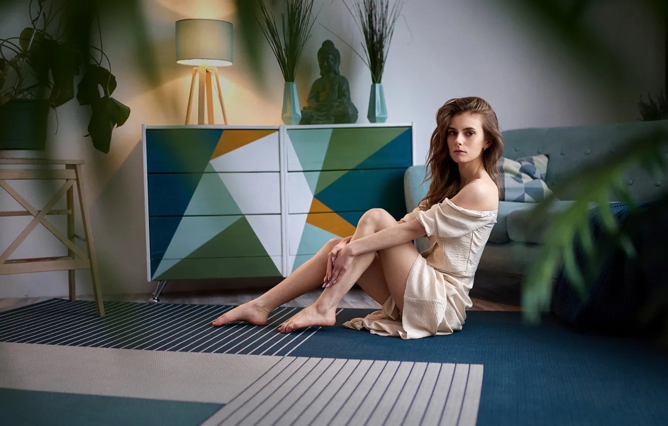 Photo wallpaper look, pose, sofa, carpet, model, plant, lamp, portrait
