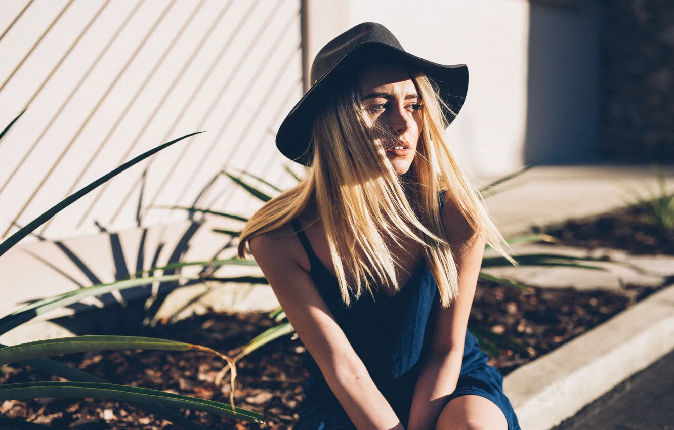 Photo wallpaper girl, hat, blonde