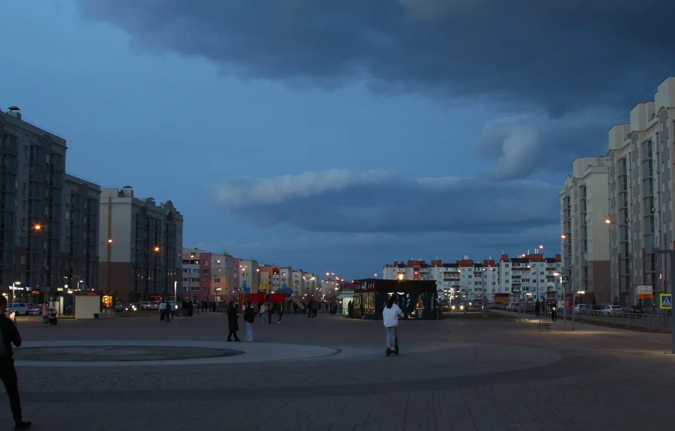 Photo wallpaper the sky, clouds, people, building, home, spring, the evening, lights