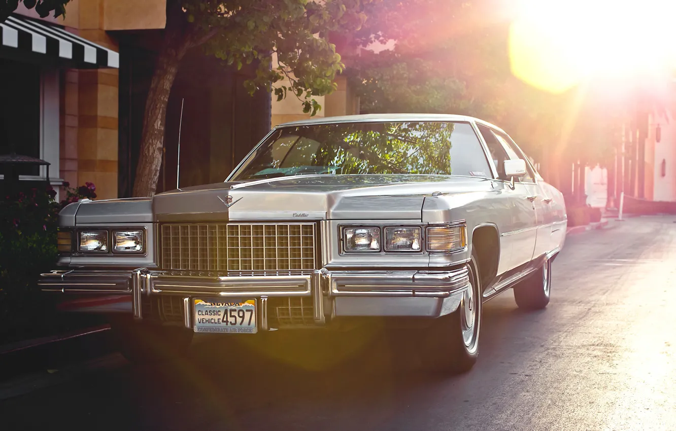 Photo wallpaper retro, Cadillac, classic, the front, 1976, Sedan, City