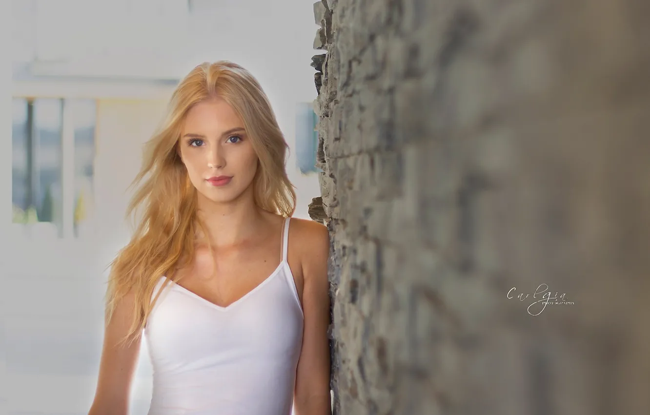 Photo wallpaper girl, wall, makeup, Mike, hairstyle, blonde, beauty, is