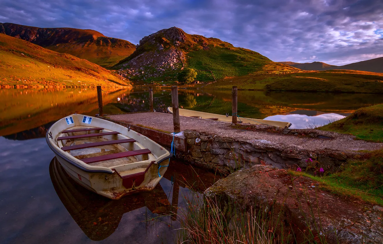 Photo wallpaper the sky, clouds, sunset, mountains, lake, boat, Snowdonia