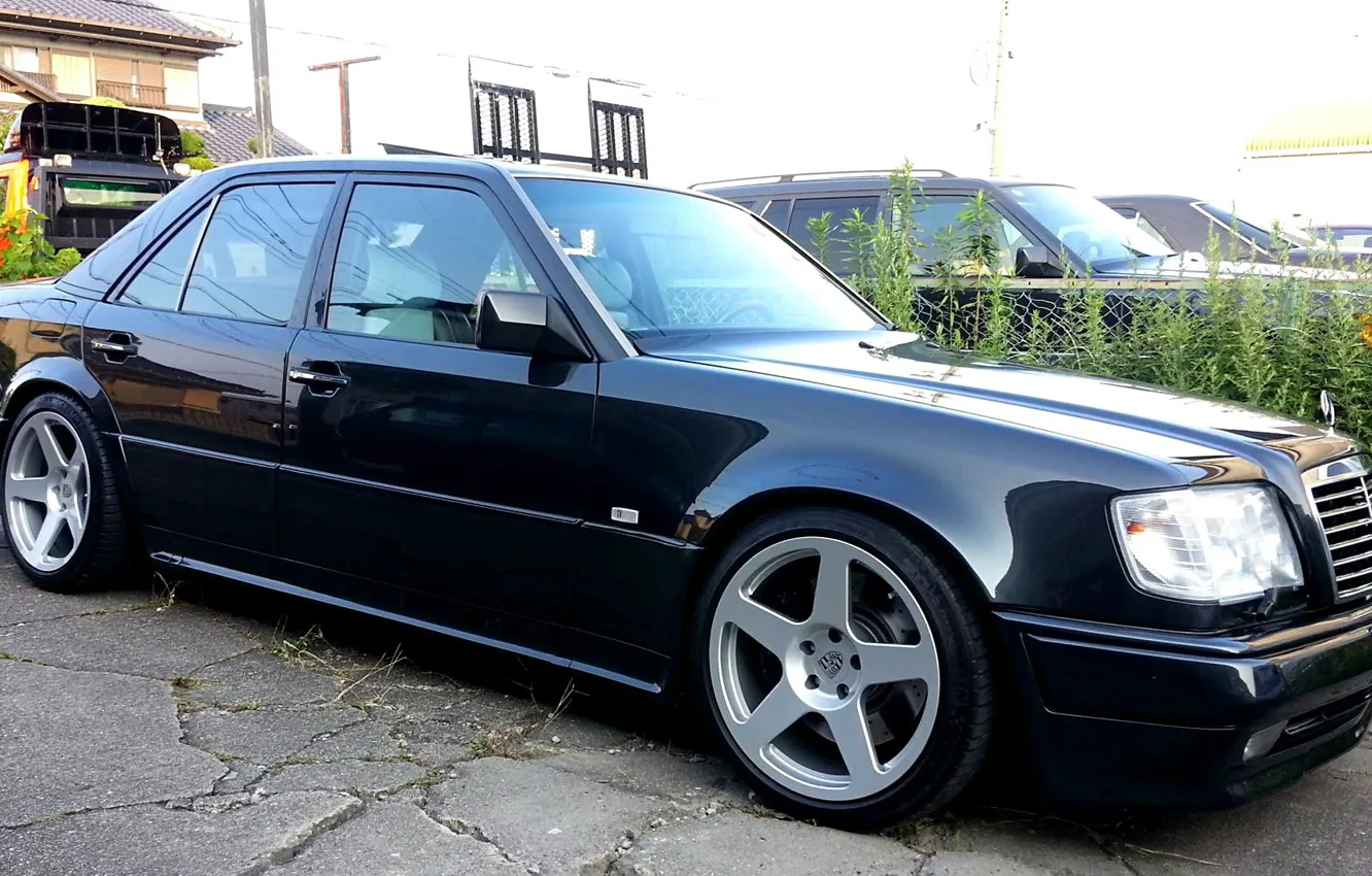 Photo wallpaper mercedes-benz, amg, e60, w124