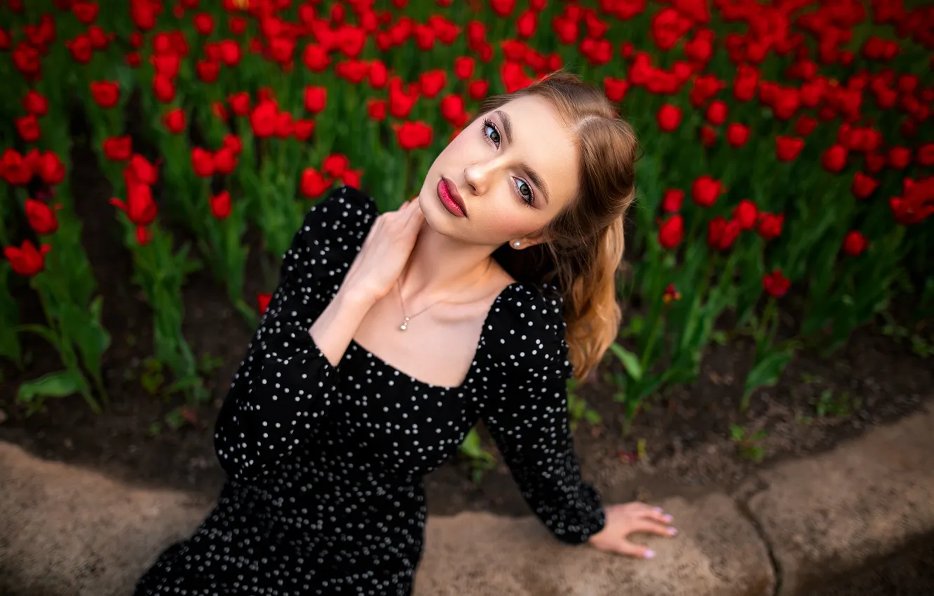 Photo wallpaper look, girl, flowers, face, pose, hands, makeup, dress