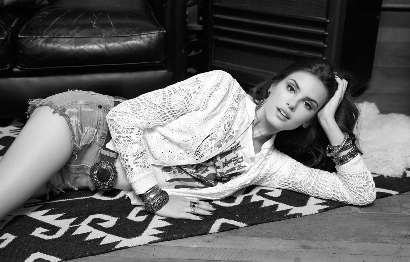 Photo wallpaper girl, photo, black and white, Camila Queiroz
