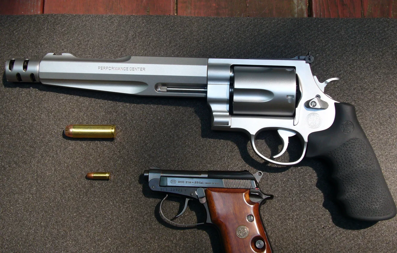 Photo wallpaper silver, pistol, black, revolver, Magnum, hunter, Smith &ampamp; Wesson, handgun