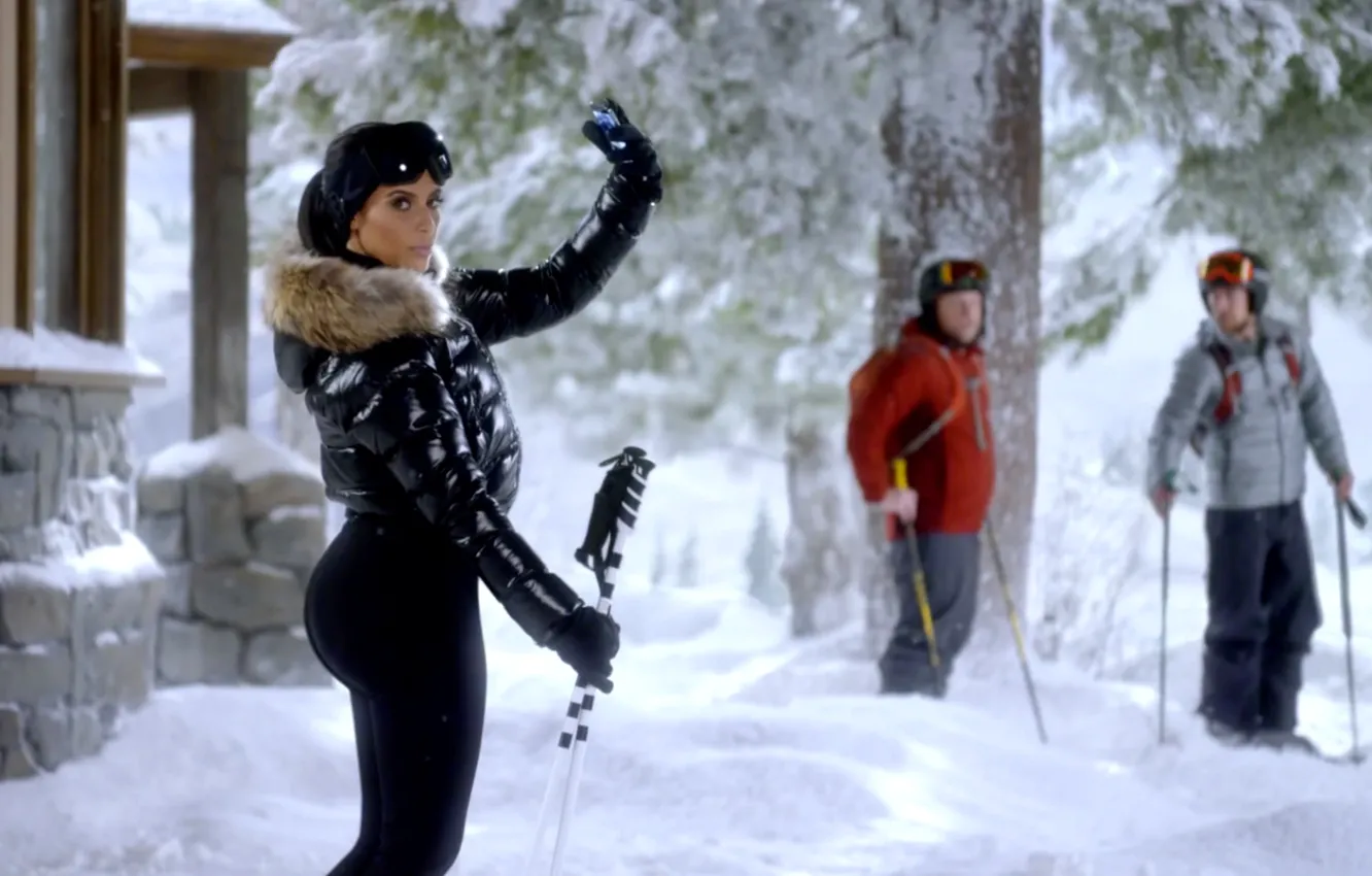 Photo wallpaper winter, ass, model, actress, Kim Kardashian, selfie