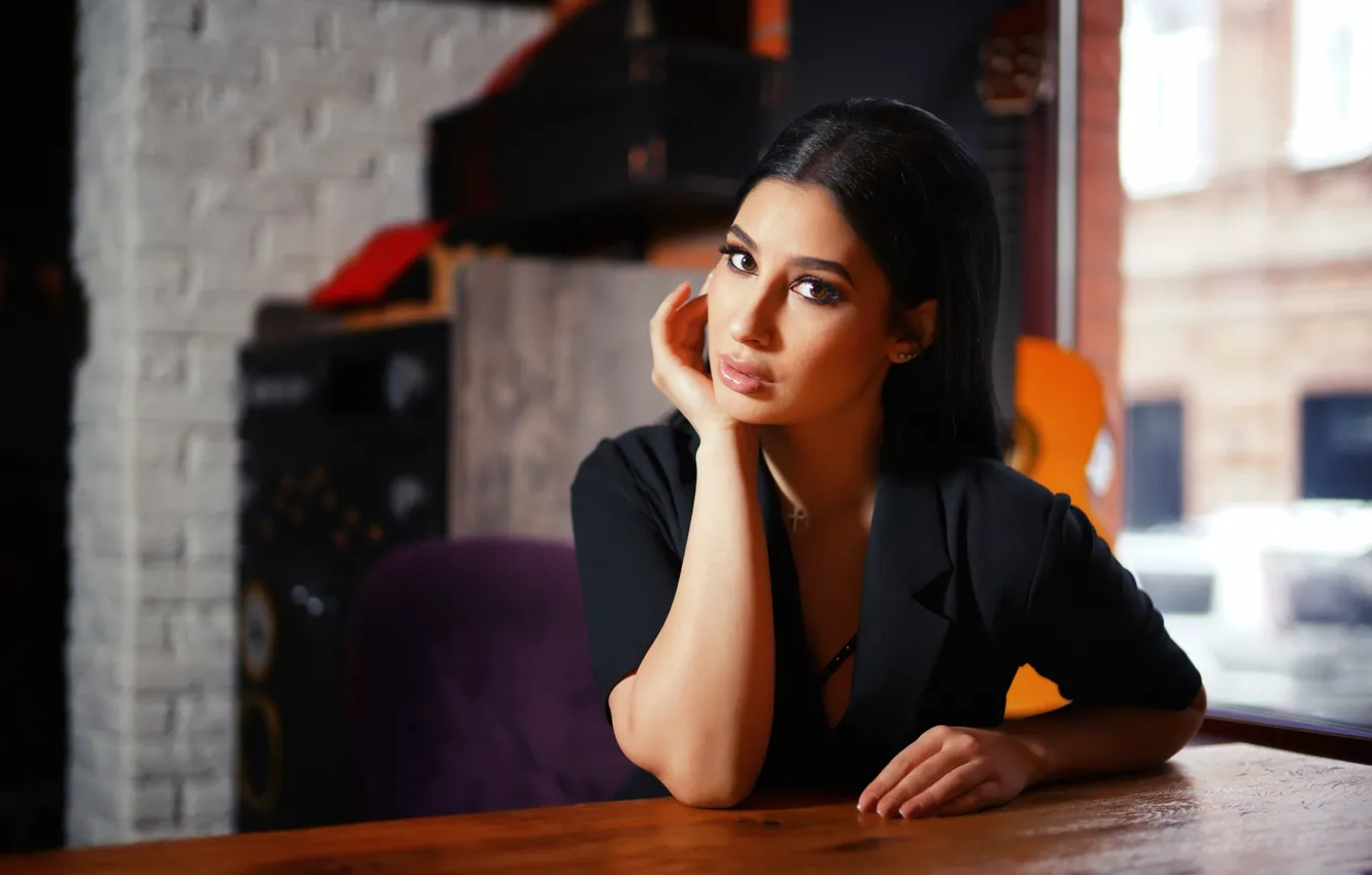 Photo wallpaper look, girl, face, portrait, hands, Lucky, Lolita