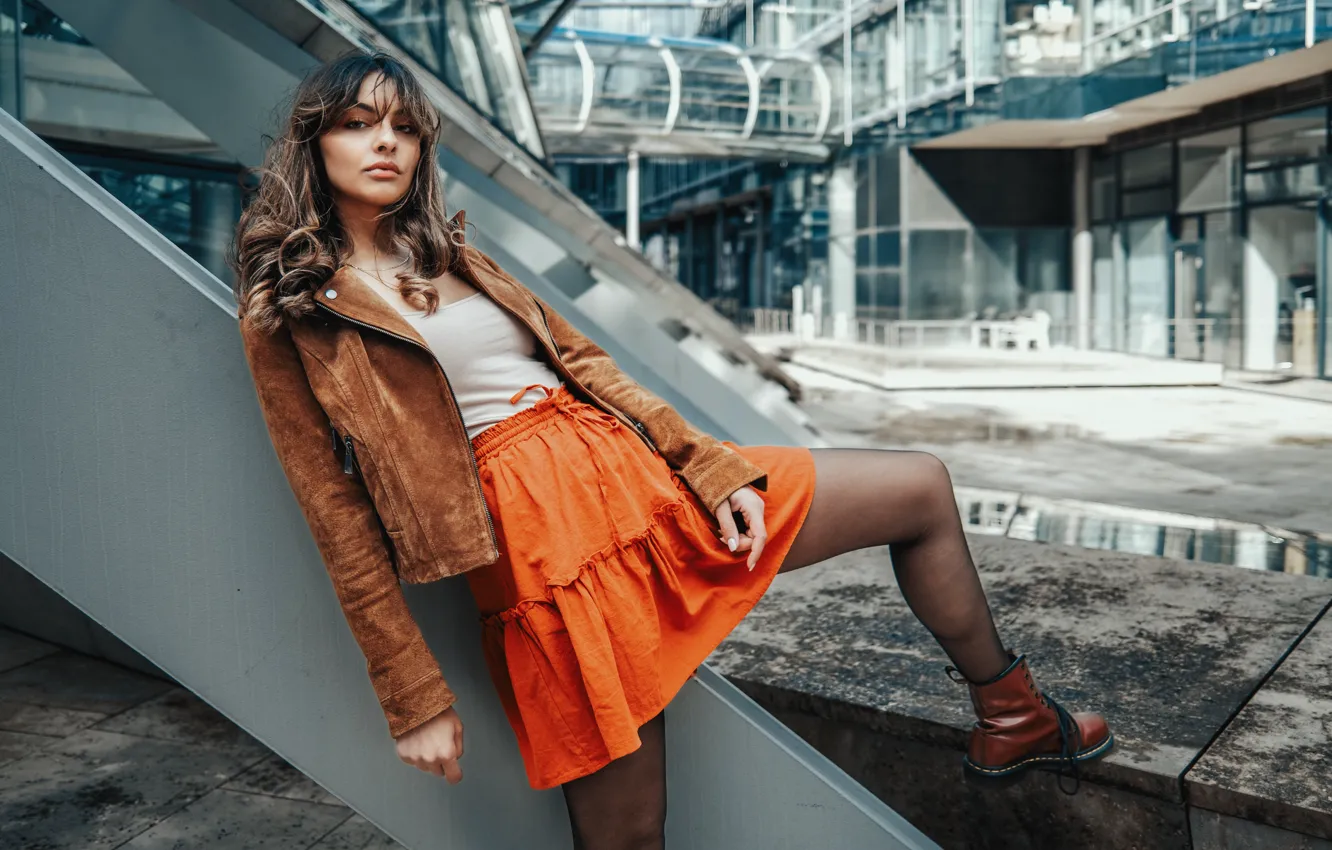 Photo wallpaper look, girl, the city, pose, feet, skirt, jacket, Sarah