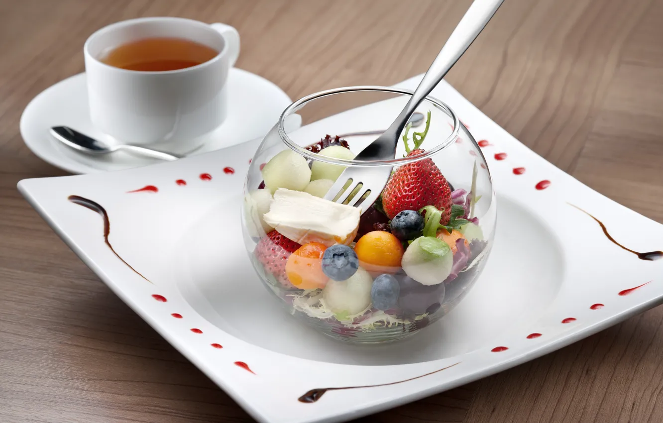 Photo wallpaper berries, tea, strawberry, dessert, cuts