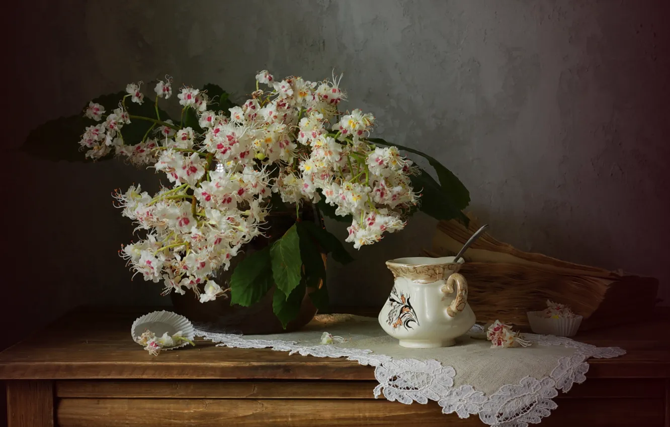 Photo wallpaper dishes, still life, chestnuts