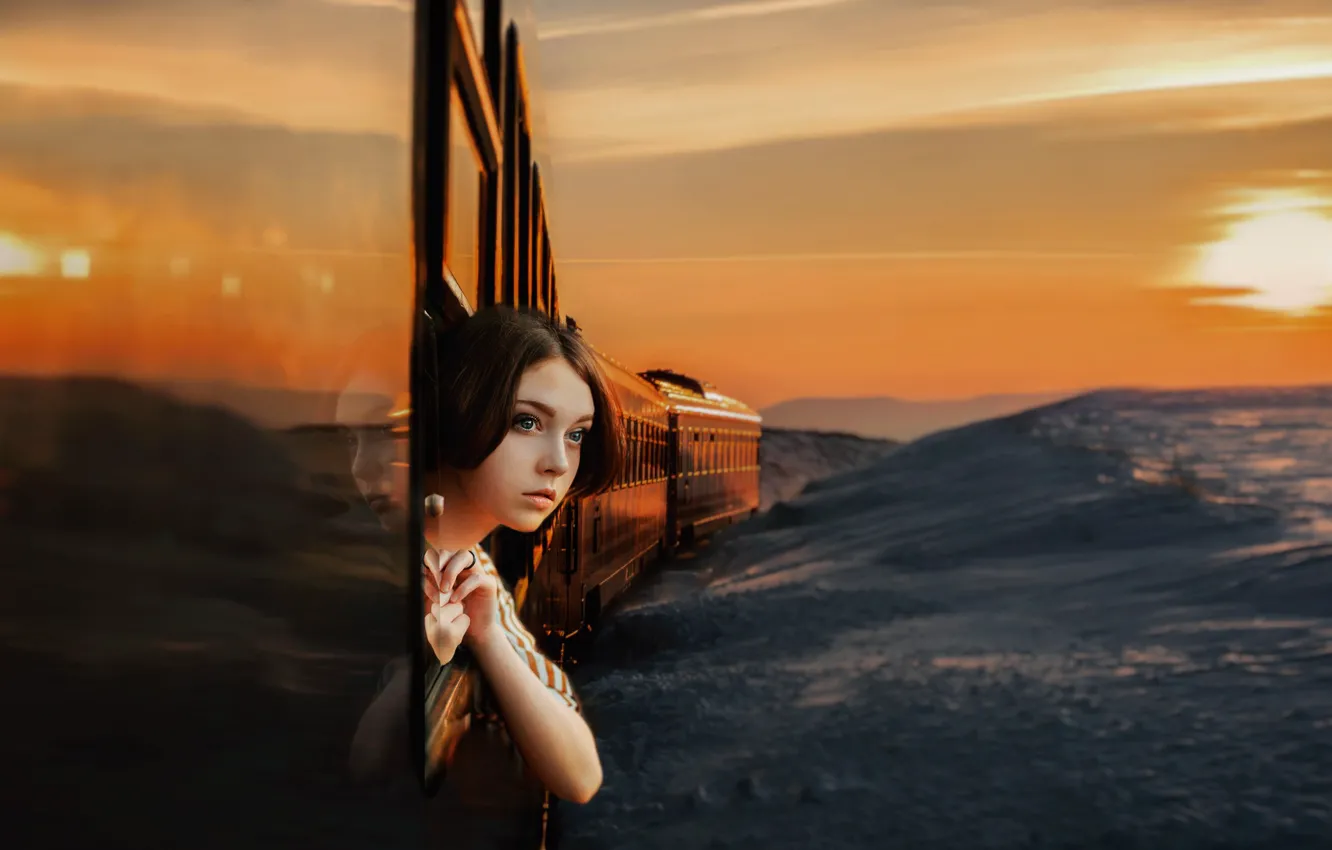 Photo wallpaper winter, look, girl, the sun, light, train, cars, window