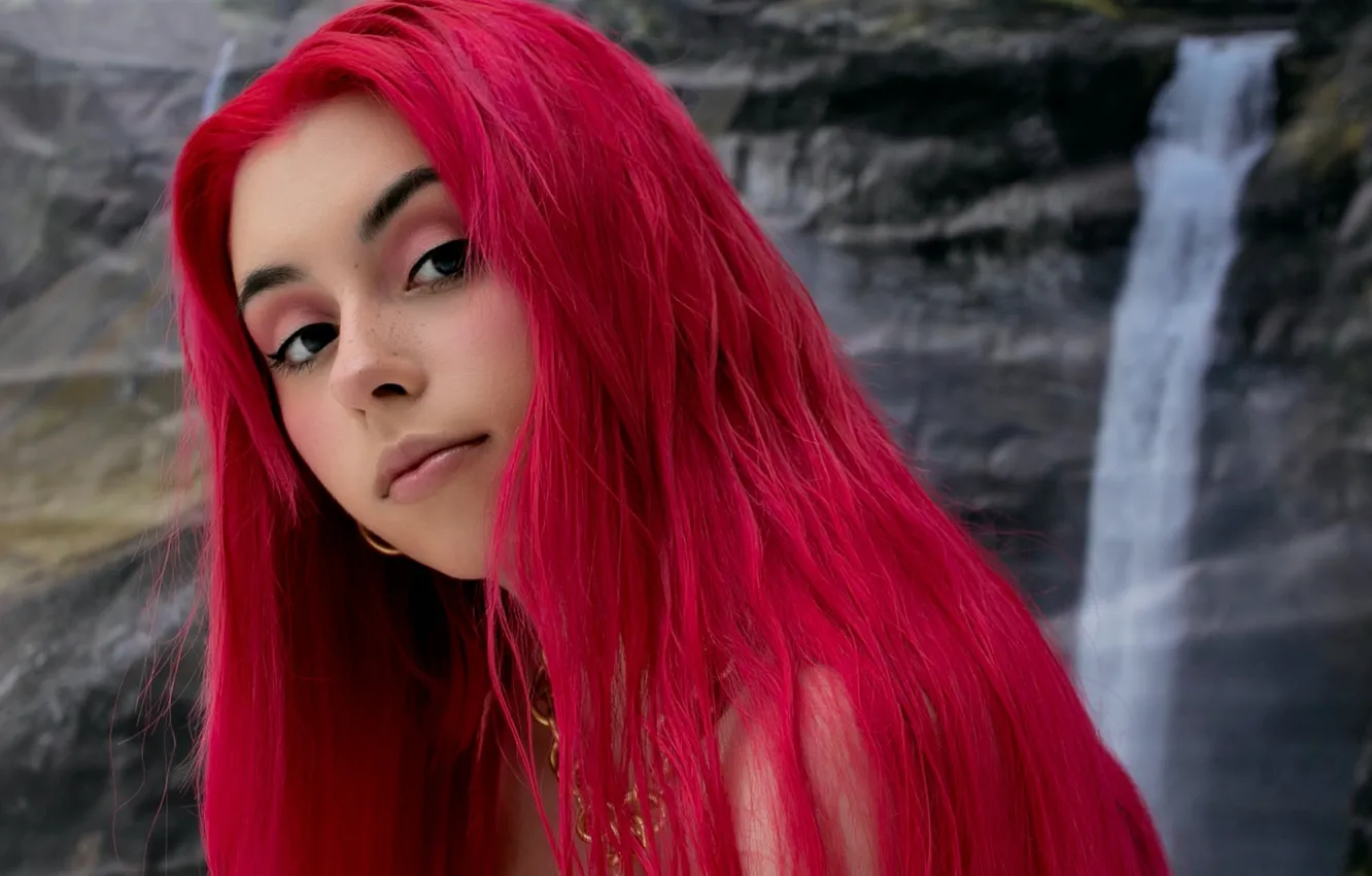 Photo wallpaper Dora, dora's red hair, dora is a fool