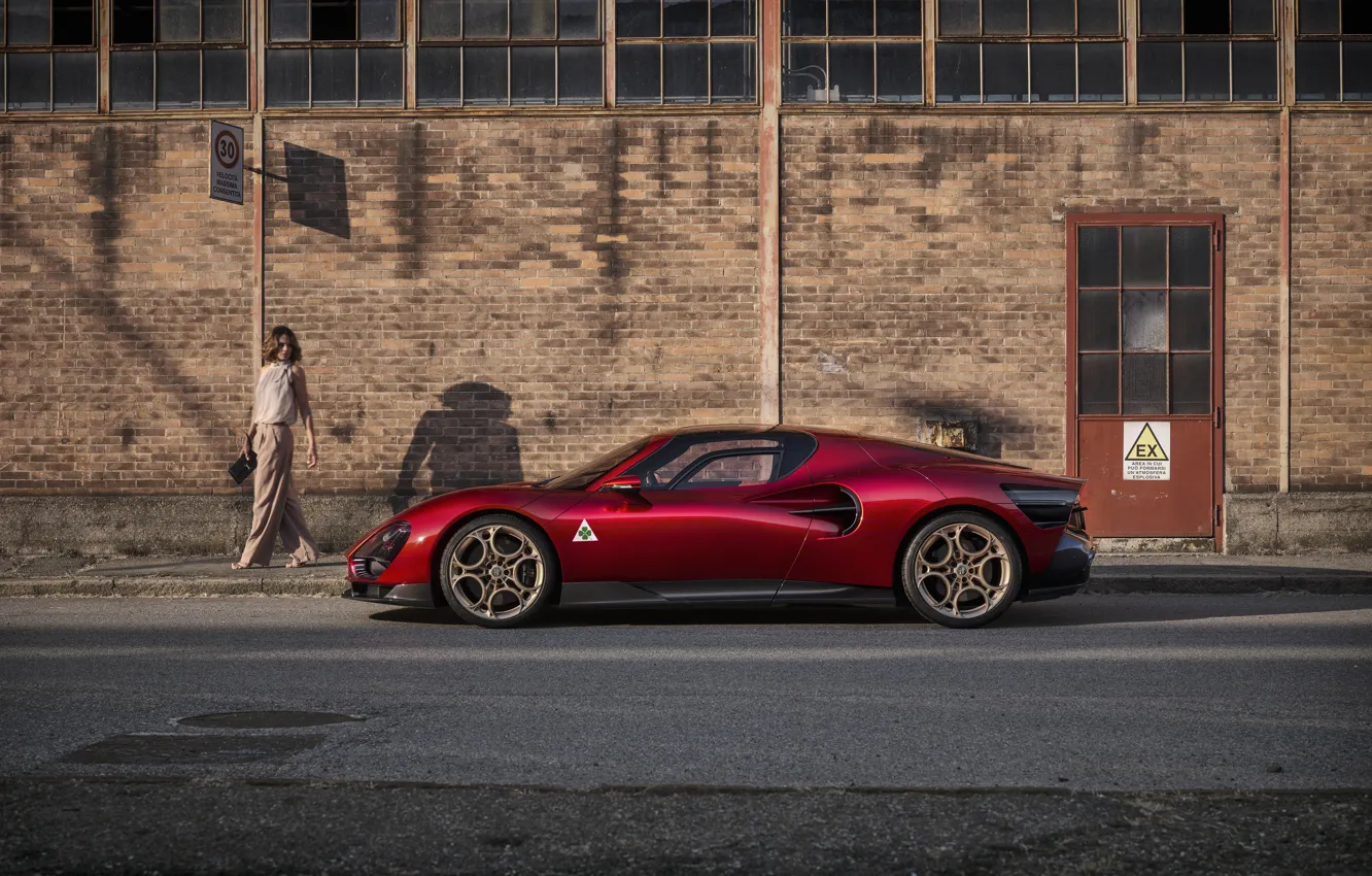 Photo wallpaper Alfa Romeo, girl, supercar, side view, 2023, Alfa Romeo 33 Stradale, 33 Road
