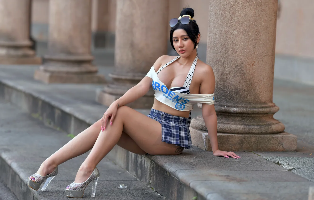 Photo wallpaper legs, Asian, sitting