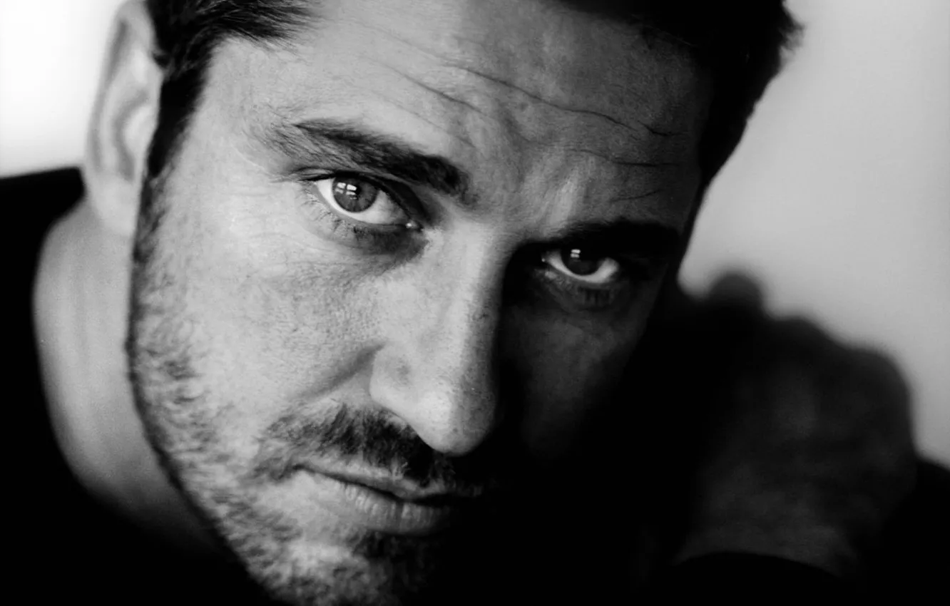Photo wallpaper eyes, look, face, photo, black and white, portrait, actor, bristles