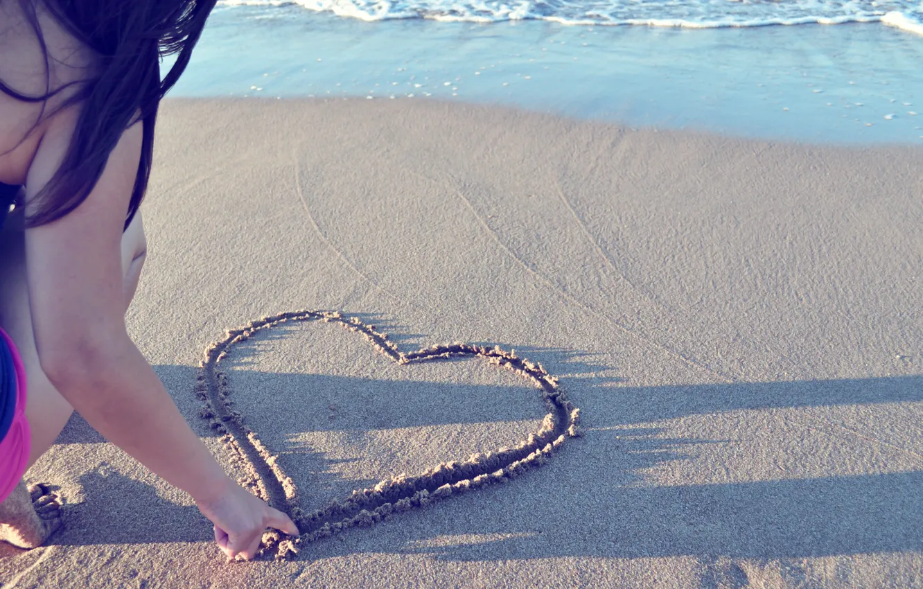 Photo wallpaper sand, beach, girl, mood, heart